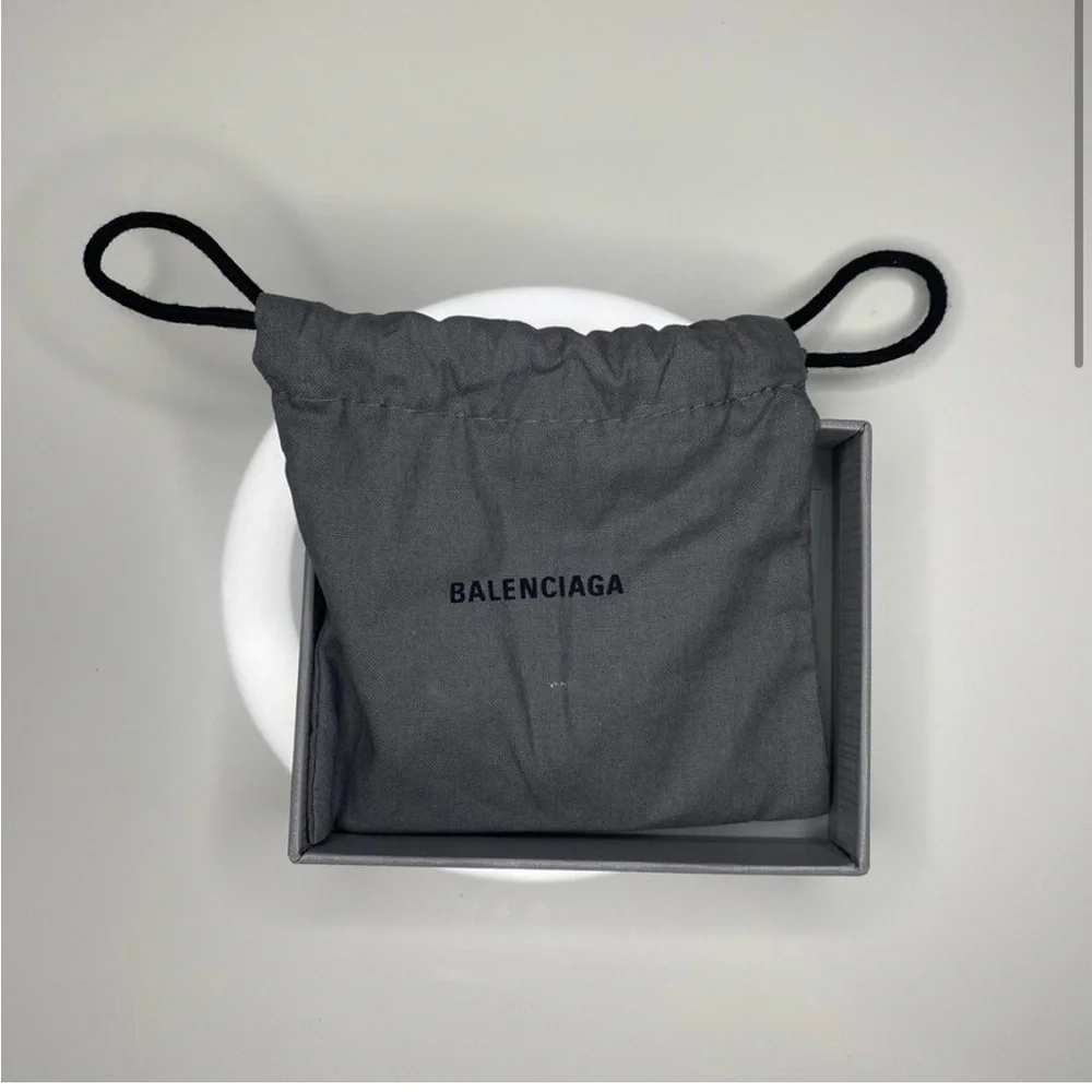 Authentic Balenciaga Green Card Case Wallet - Picture 3 of 4